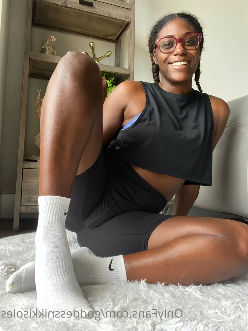 Goddess Nikki [ goddessnikkisoles ] Onlyfans leaked photo 7941150 on Hotleaks.tv