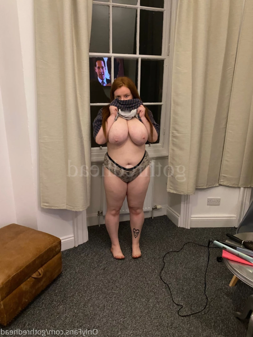 Charli 👼🏻 [ gothredhead ] Onlyfans leaked photo 15417622 on Hotleaks.tv