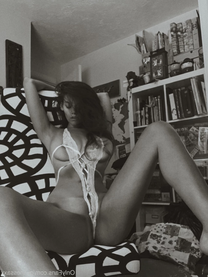 V [ gvanessaxx ] Onlyfans leaked photo 10985484 on Hotleaks.tv