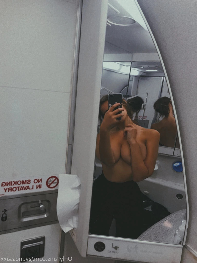 V [ gvanessaxx ] Onlyfans leaked photo 11133922 on Hotleaks.tv