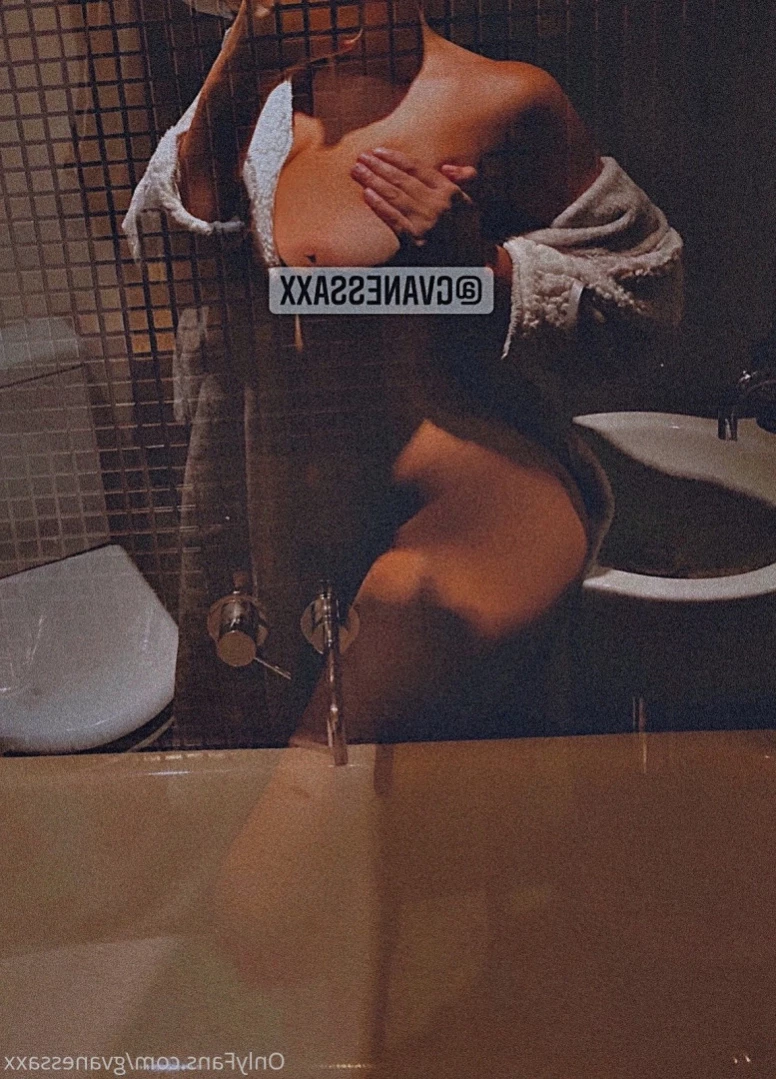 V [ gvanessaxx ] Onlyfans leaked photo 11135391 on Hotleaks.tv