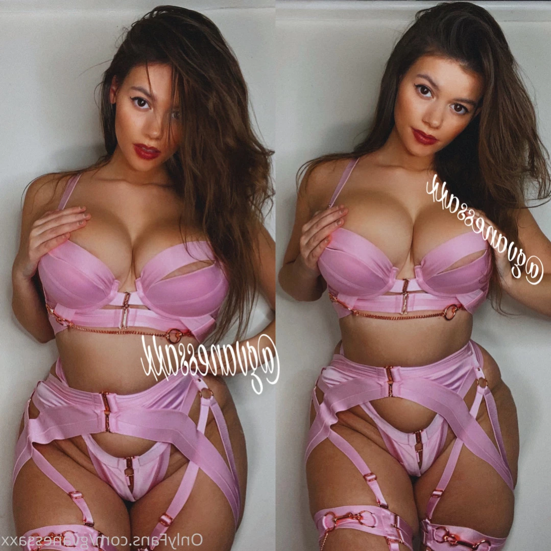 V [ gvanessaxx ] Onlyfans leaked photo 14143958 on Hotleaks.tv