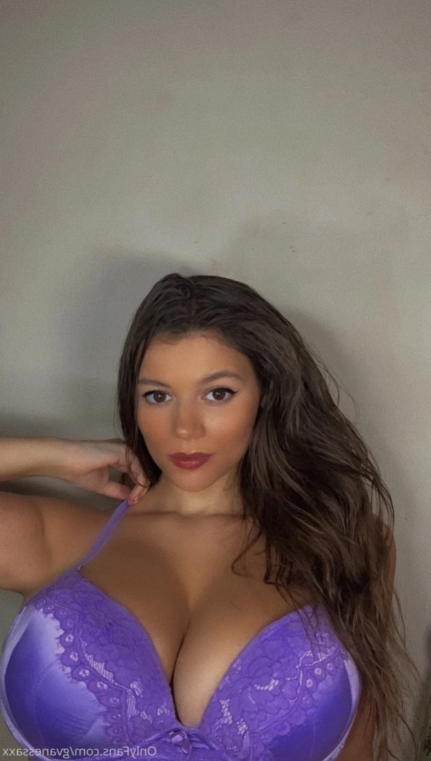 V [ gvanessaxx ] Onlyfans leaked photo 14594500 on Hotleaks.tv