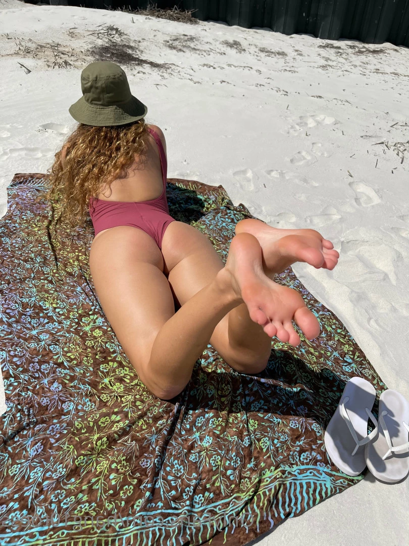 Linzi Little [ hang10toess ] Onlyfans leaked photo 7873995 on Hotleaks.tv