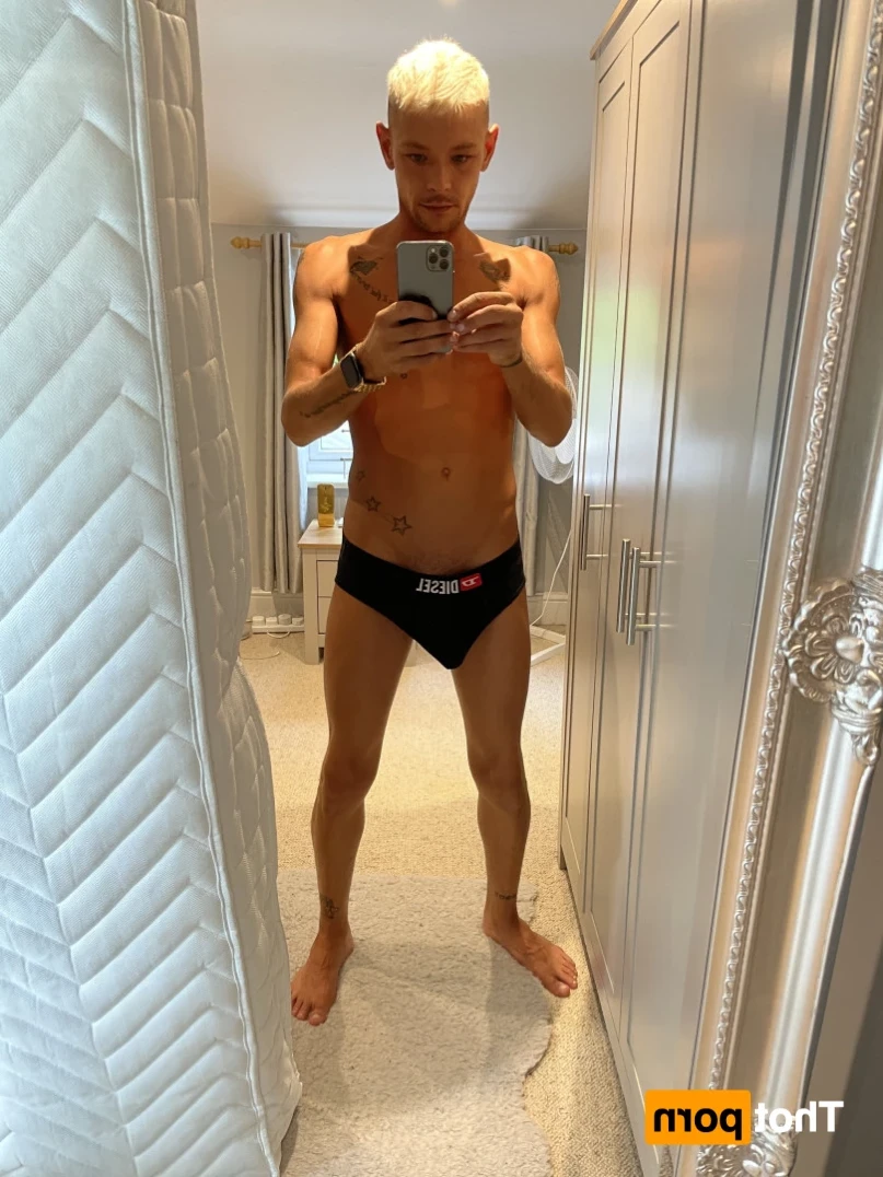 Harri Oakland [ harri_oakland89 ] Onlyfans leaked photo 15059657 on Hotleaks.tv