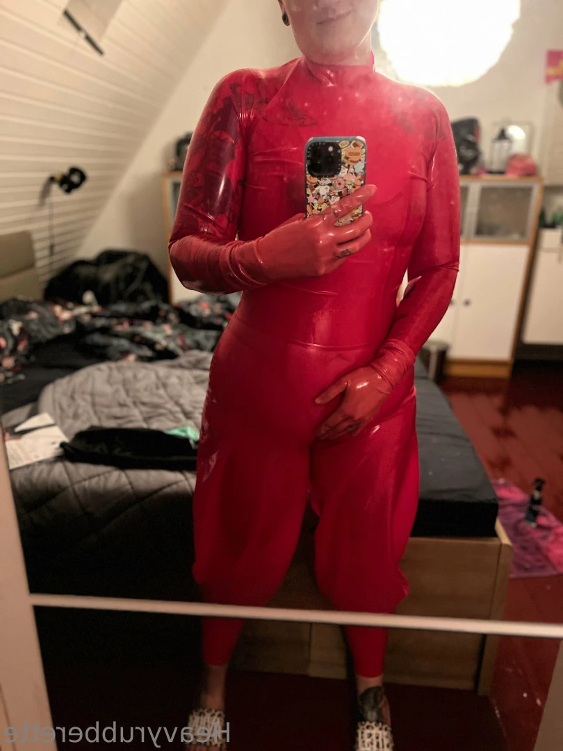 heavyrubberette Onlyfans leaked photo 16925036 on Hotleaks.tv