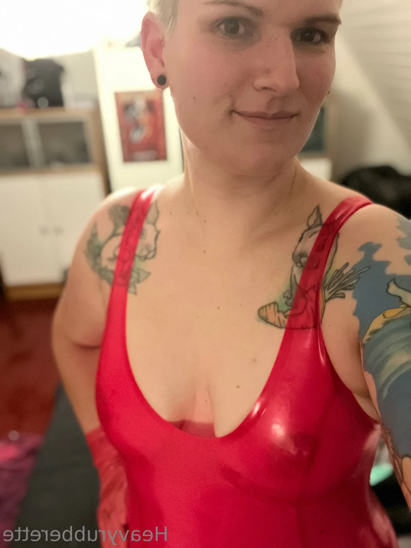 heavyrubberette Onlyfans leaked photo 16925091 on Hotleaks.tv