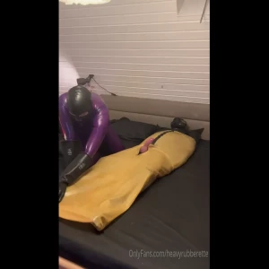 heavyrubberette Onlyfans leaked video 8218101 on Hotleaks.tv