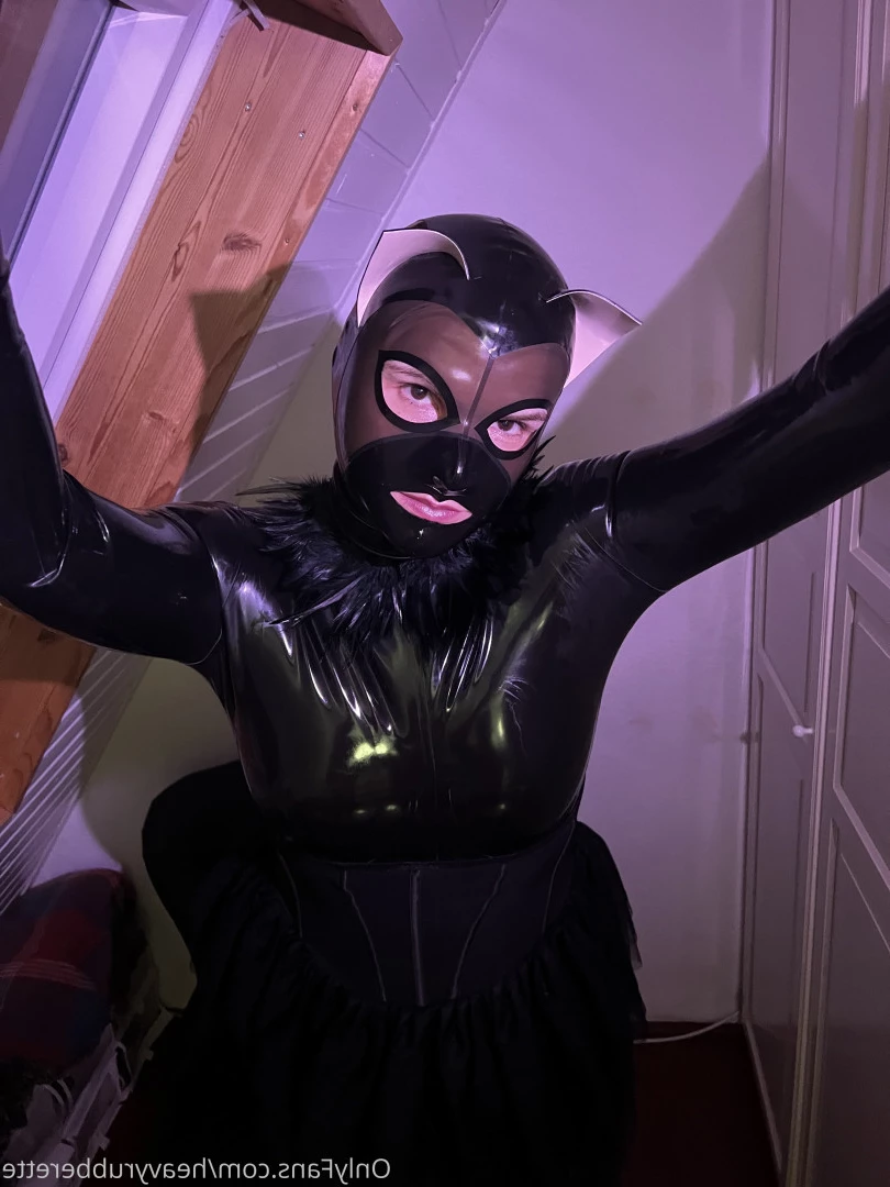 heavyrubberette Onlyfans leaked photo 9802702 on Hotleaks.tv