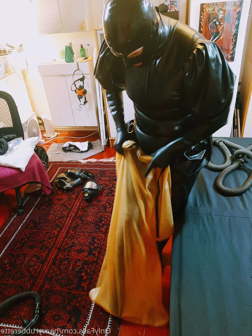 heavyrubberette Onlyfans leaked photo 9807565 on Hotleaks.tv
