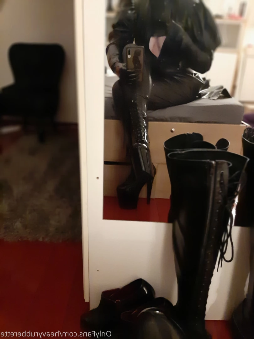 heavyrubberette Onlyfans leaked photo 9809820 on Hotleaks.tv