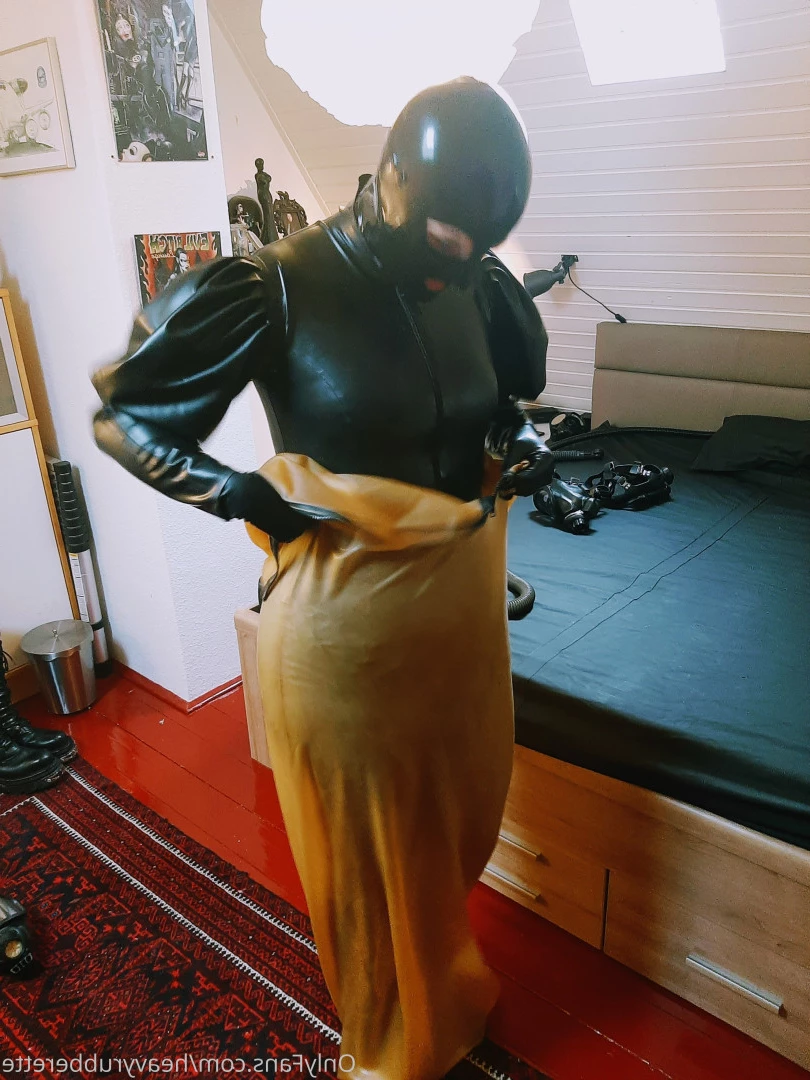 heavyrubberette Onlyfans leaked photo 9811083 on Hotleaks.tv