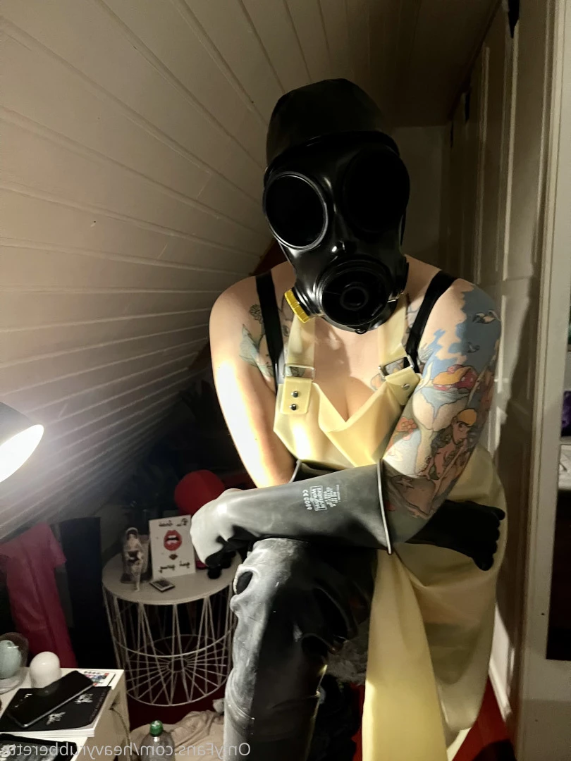 heavyrubberette Onlyfans leaked photo 9811446 on Hotleaks.tv