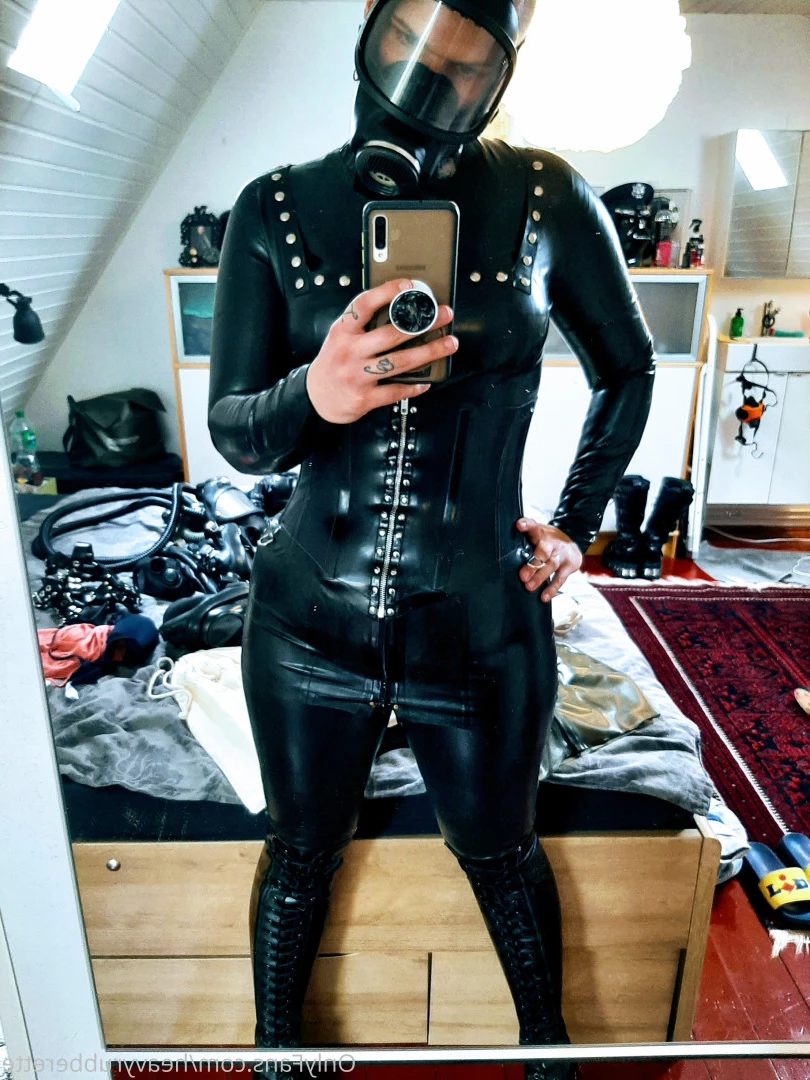 heavyrubberette Onlyfans leaked photo 9812277 on Hotleaks.tv