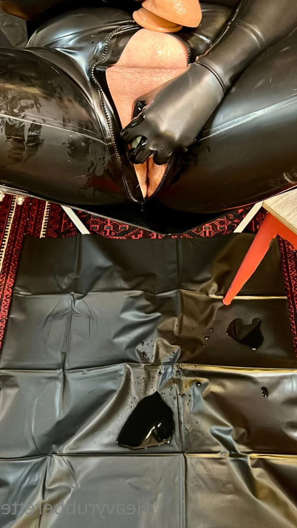 heavyrubberette Onlyfans leaked photo 9813043 on Hotleaks.tv