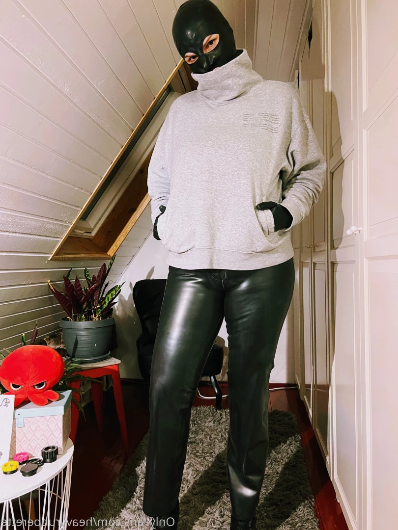 heavyrubberette Onlyfans leaked photo 9813178 on Hotleaks.tv