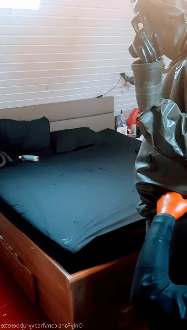heavyrubberette Onlyfans leaked photo 9814358 on Hotleaks.tv