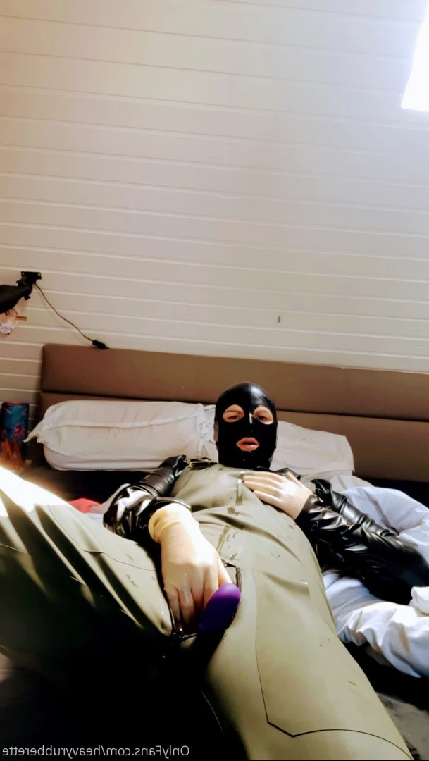 heavyrubberette Onlyfans leaked photo 9816354 on Hotleaks.tv