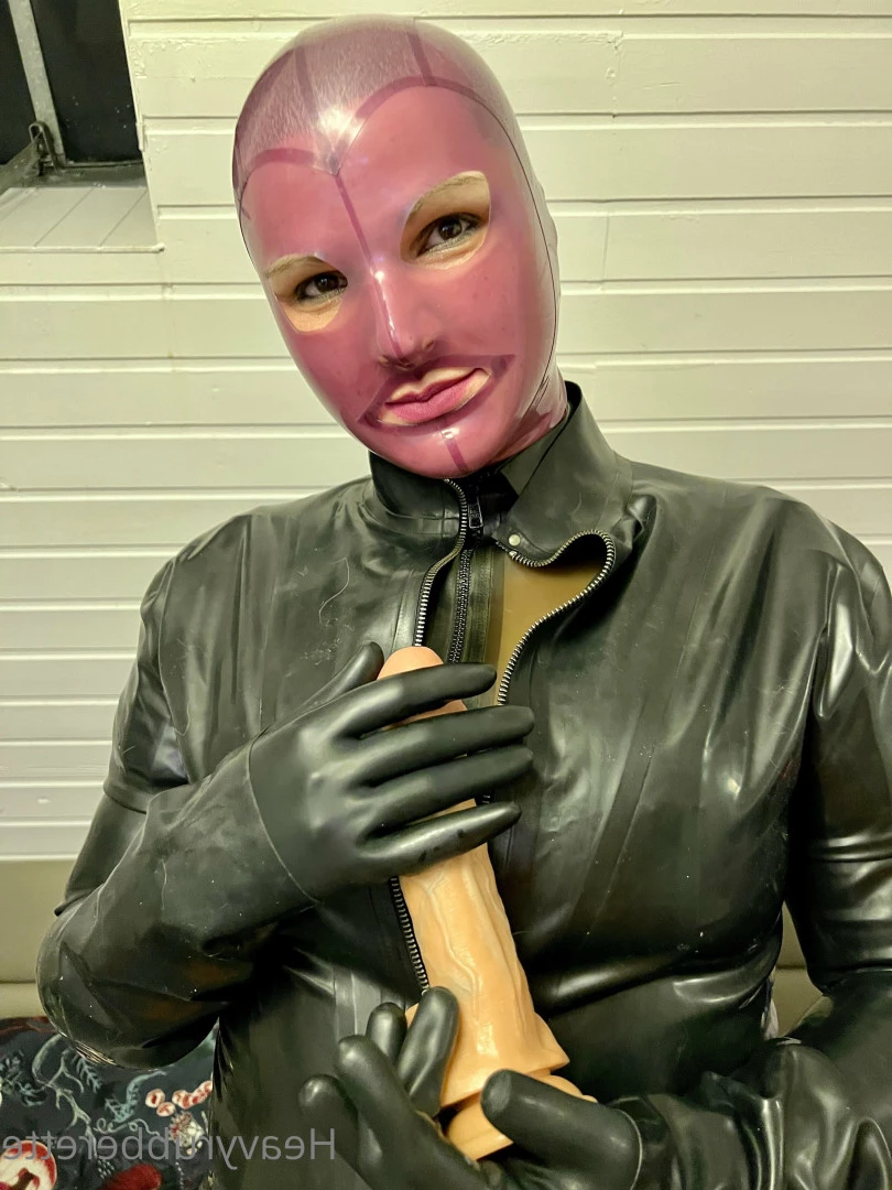 heavyrubberette Onlyfans leaked photo 9818141 on Hotleaks.tv
