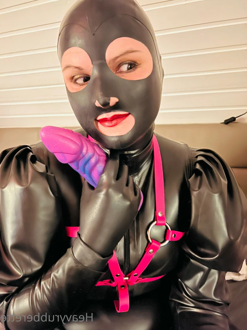 heavyrubberette Onlyfans leaked photo 9819259 on Hotleaks.tv