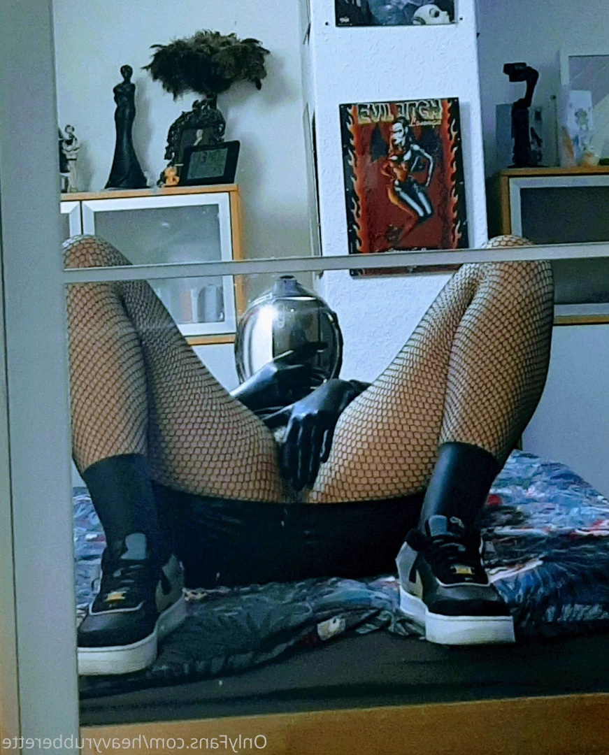 heavyrubberette Onlyfans leaked photo 9819421 on Hotleaks.tv