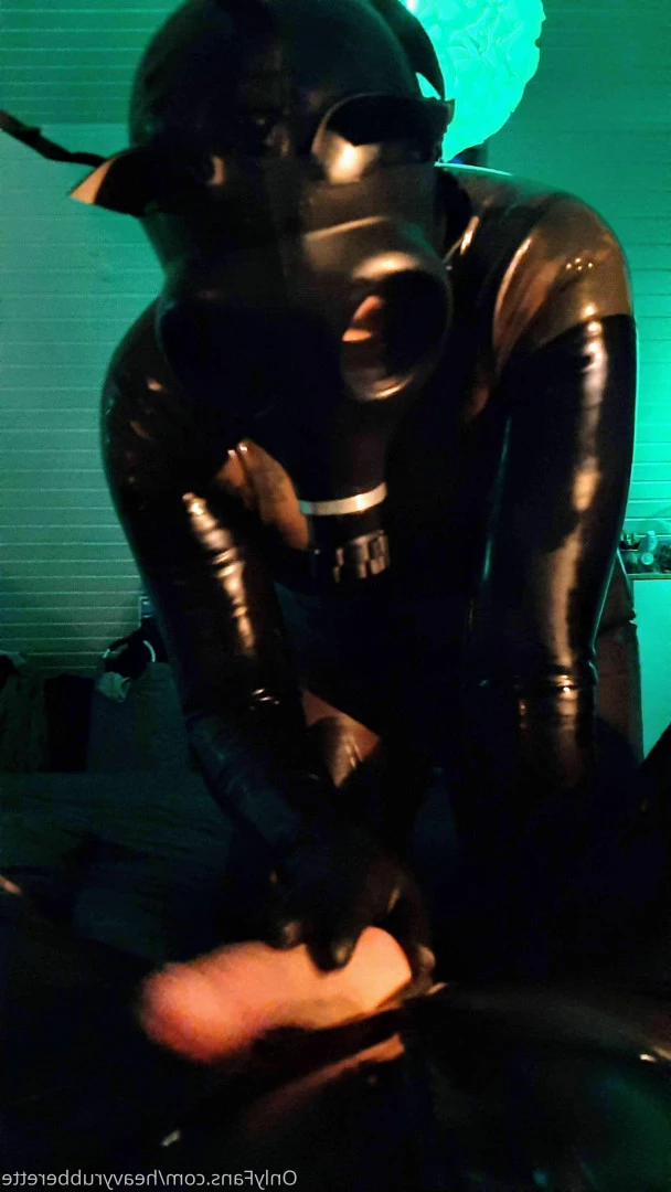 heavyrubberette Onlyfans leaked photo 9819970 on Hotleaks.tv