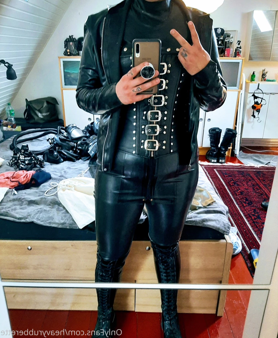 heavyrubberette Onlyfans leaked photo 9822486 on Hotleaks.tv