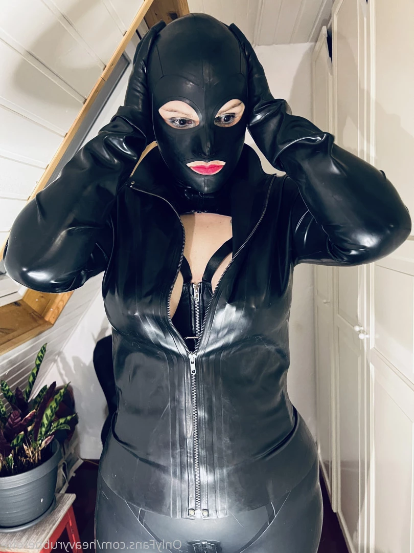 heavyrubberette Onlyfans leaked photo 9822784 on Hotleaks.tv