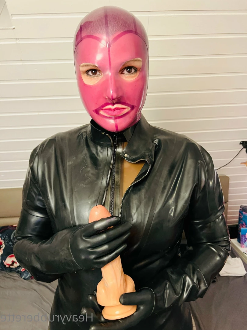 heavyrubberette Onlyfans leaked photo 9825443 on Hotleaks.tv