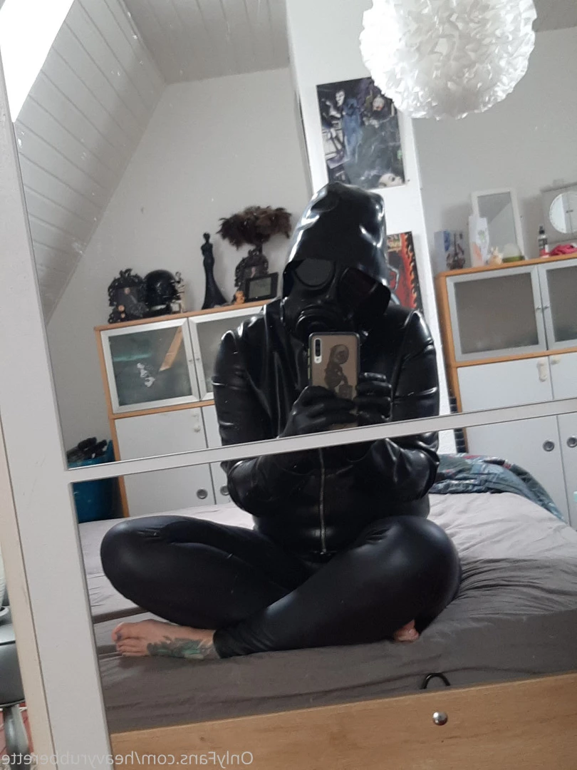heavyrubberette Onlyfans leaked photo 9825714 on Hotleaks.tv