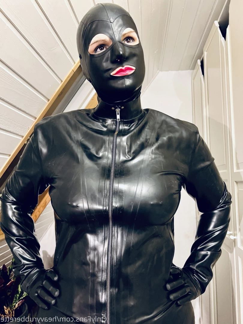 heavyrubberette Onlyfans leaked photo 9825785 on Hotleaks.tv