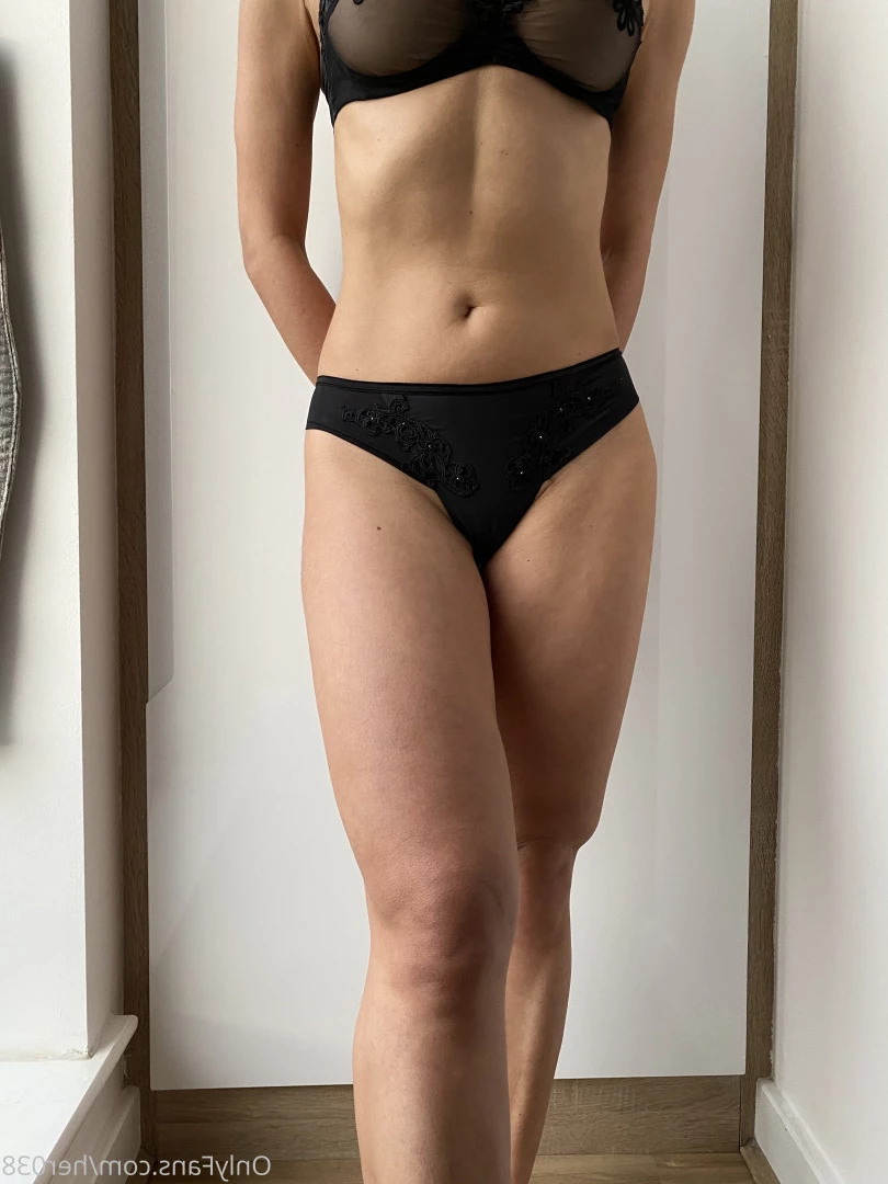 her-03 [ her038 ] Onlyfans leaked photo 9450458 on Hotleaks.tv