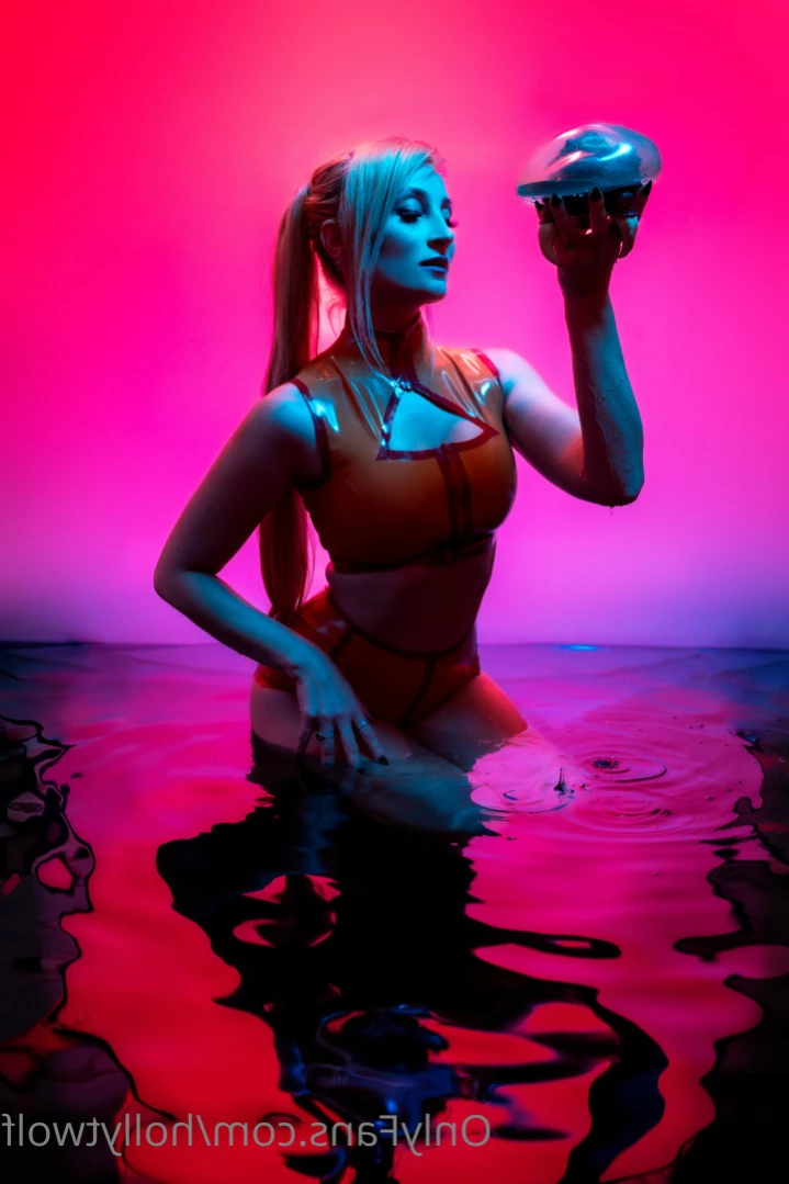 Holly Wolf [ hollytwolf ] Onlyfans leaked photo 14203134 on Hotleaks.tv