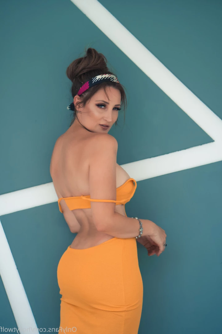 Holly Wolf [ hollytwolf ] Onlyfans leaked photo 14344518 on Hotleaks.tv