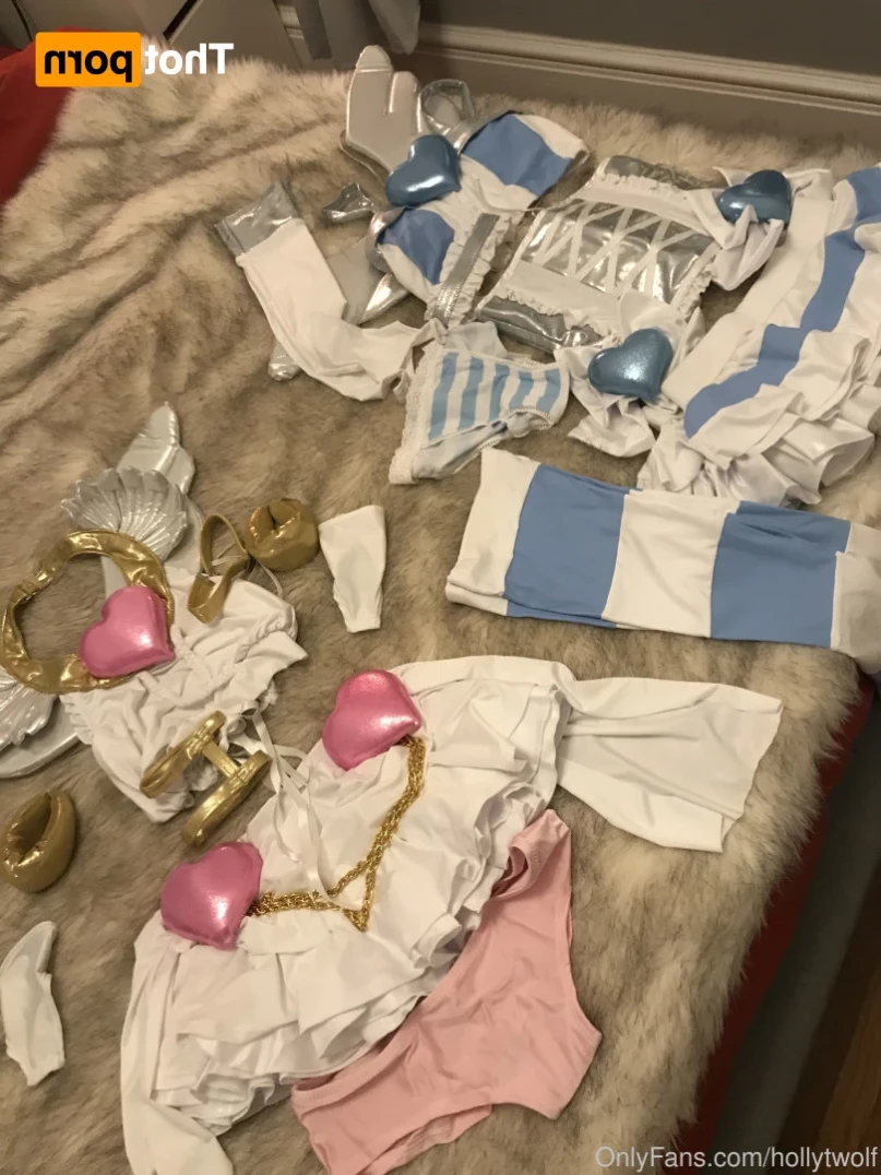 Holly Wolf [ hollytwolf ] Onlyfans leaked photo 14766901 on Hotleaks.tv