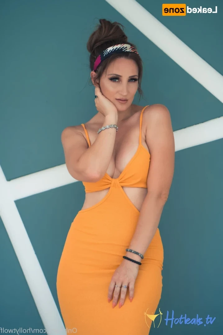 Holly Wolf [ hollytwolf ] Onlyfans leaked photo 14995450 on Hotleaks.tv