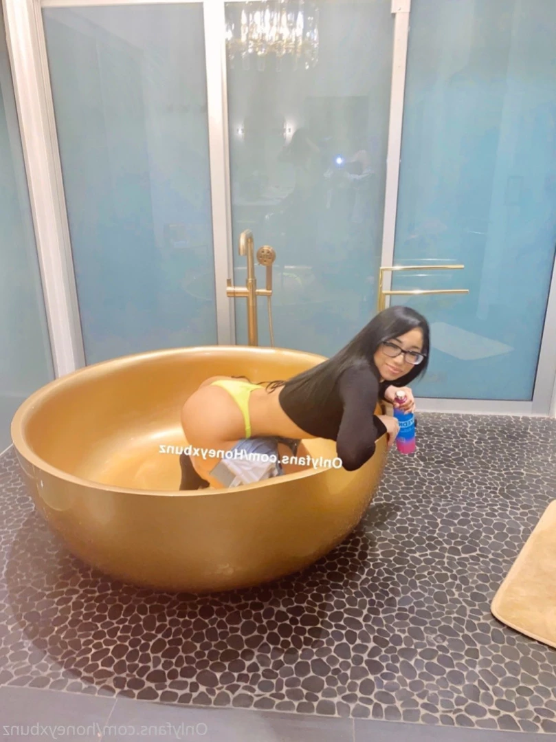 honeyxbunz Onlyfans leaked photo 13832171 on Hotleaks.tv
