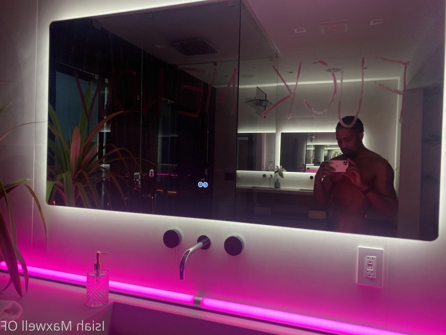 Isiah Maxwell [ isiahmaxwell ] Onlyfans leaked photo 7912497 on Hotleaks.tv