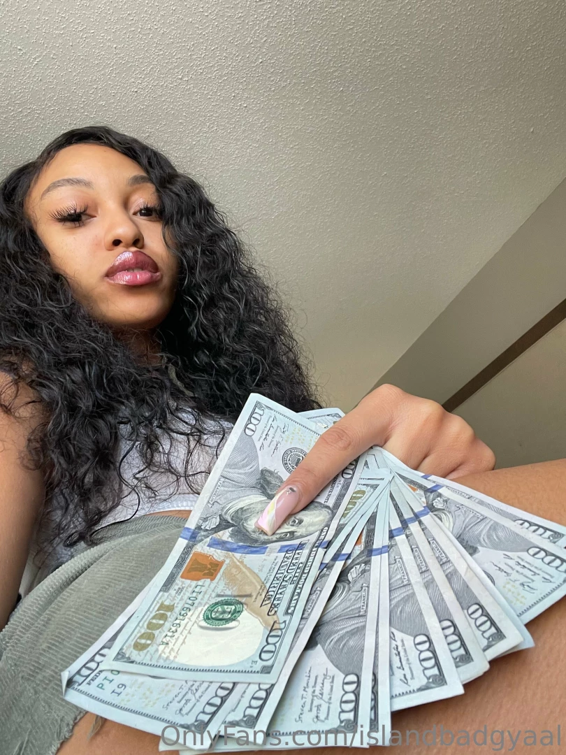 islandbadgyaal Onlyfans leaked photo 18611911 on Hotleaks.tv