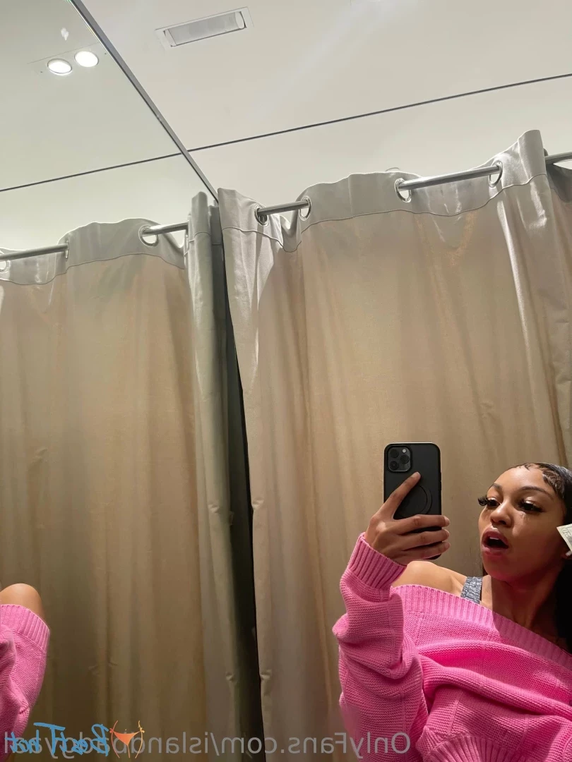 islandbadgyaal Onlyfans leaked photo 18612024 on Hotleaks.tv