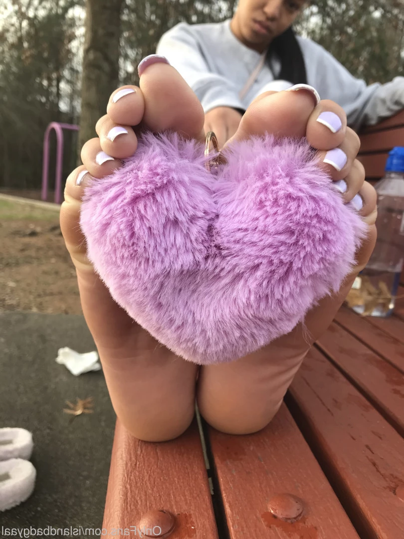 islandbadgyaal Onlyfans leaked photo 9046758 on Hotleaks.tv