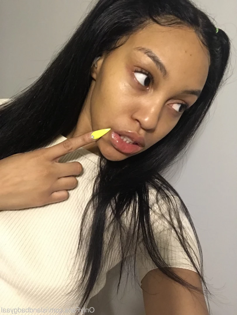 islandbadgyaal Onlyfans leaked photo 9047418 on Hotleaks.tv