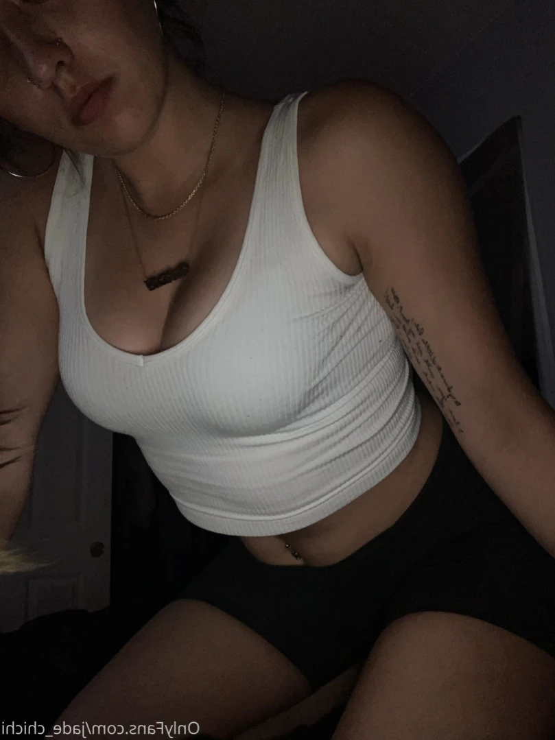 chichi_jade [ jade_chichi ] Onlyfans leaked photo 13517134 on Hotleaks.tv