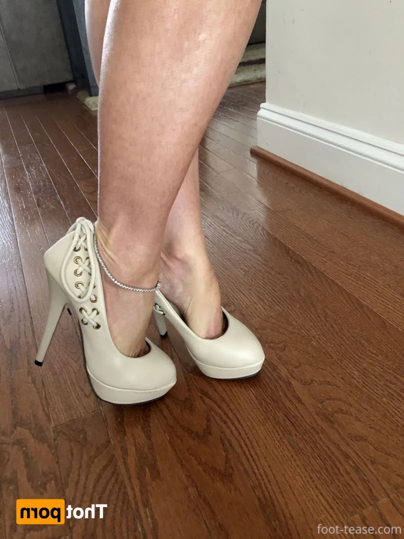 Janet Mason - Foot Fetish Page [ janetmasonfeet ] Onlyfans leaked photo 10863182 on Hotleaks.tv