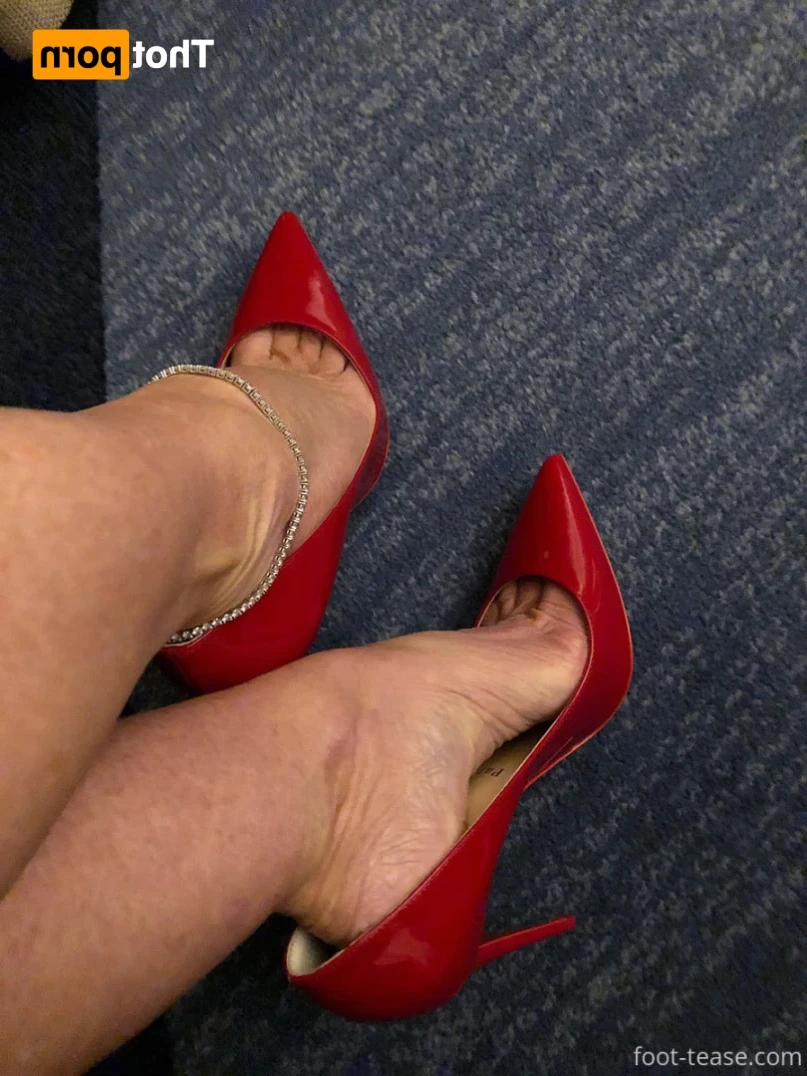 Janet Mason - Foot Fetish Page [ janetmasonfeet ] Onlyfans leaked photo 12116254 on Hotleaks.tv