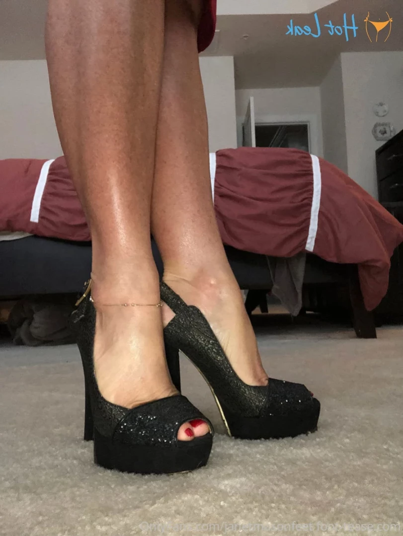 Janet Mason - Foot Fetish Page [ janetmasonfeet ] Onlyfans leaked photo 14639369 on Hotleaks.tv