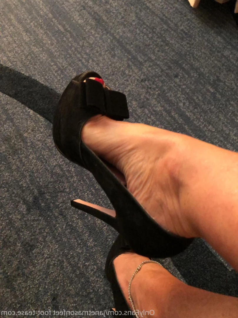 Janet Mason - Foot Fetish Page [ janetmasonfeet ] Onlyfans leaked photo 14640631 on Hotleaks.tv