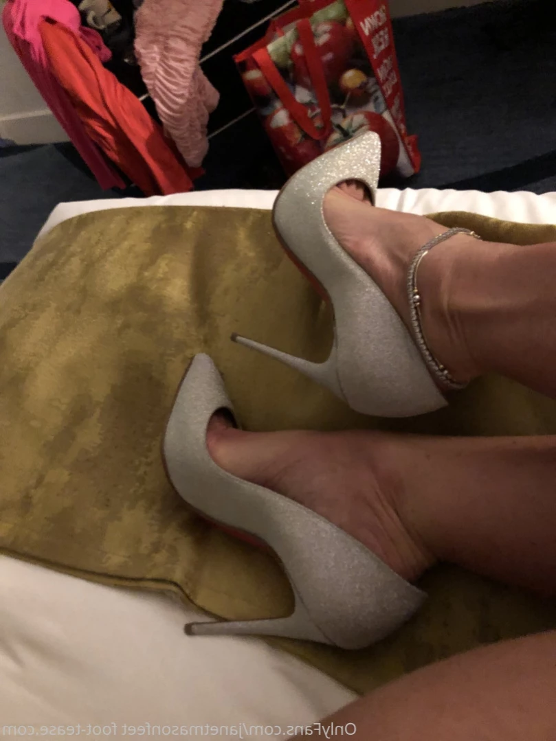 Janet Mason - Foot Fetish Page [ janetmasonfeet ] Onlyfans leaked photo 14645682 on Hotleaks.tv