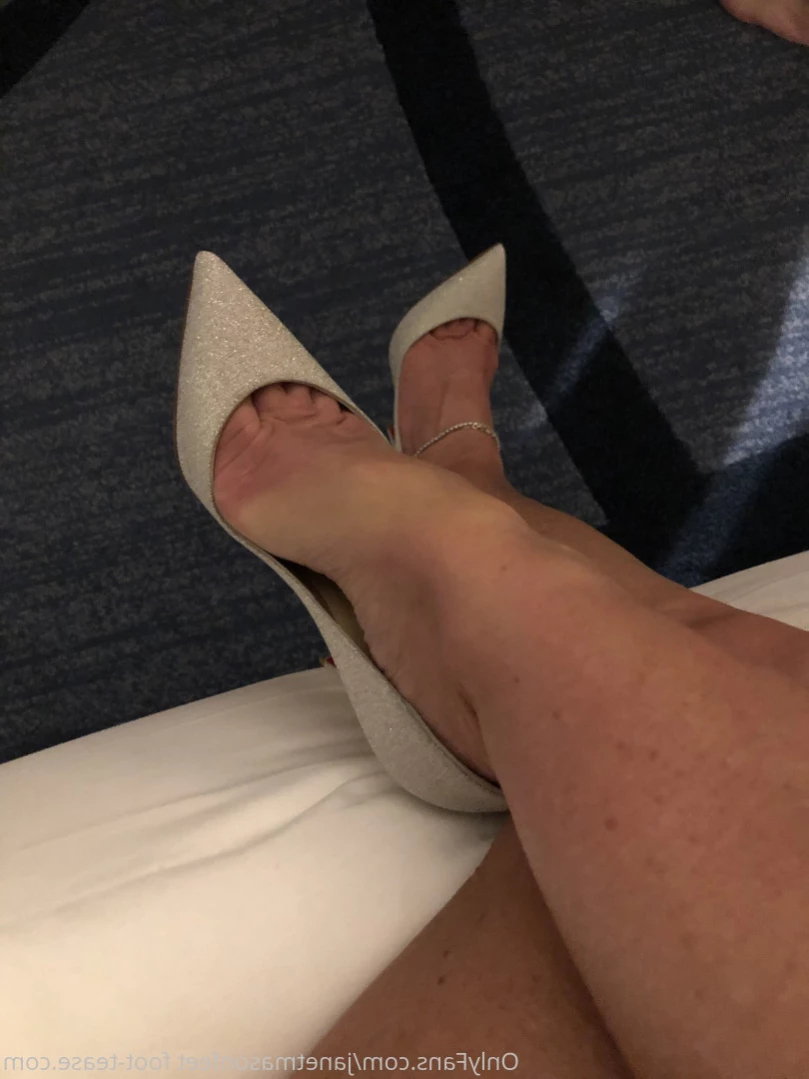 Janet Mason - Foot Fetish Page [ janetmasonfeet ] Onlyfans leaked photo 14647428 on Hotleaks.tv