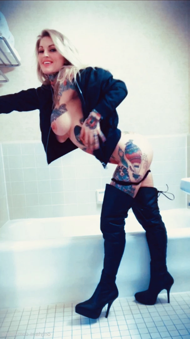 Janine Lindemulder [ janine ] Onlyfans leaked photo 9427645 on Hotleaks.tv